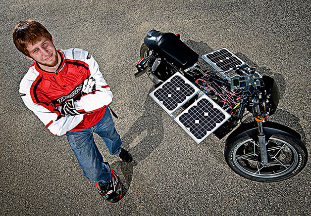 Moto movida a energia solar